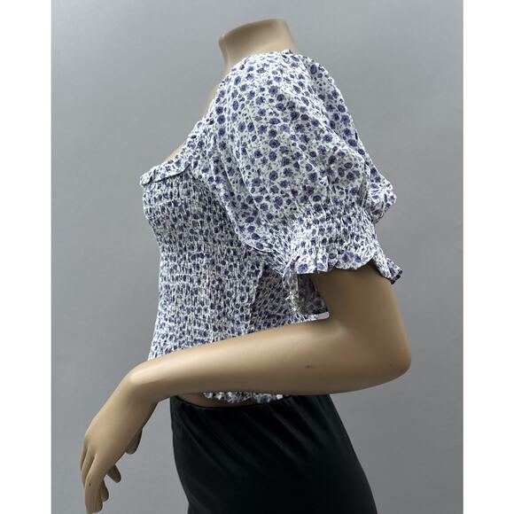 NWT Le Lis Smocked Puff Sleeve Crop Top White Purple Women's Size Large - Picture 9 of 13